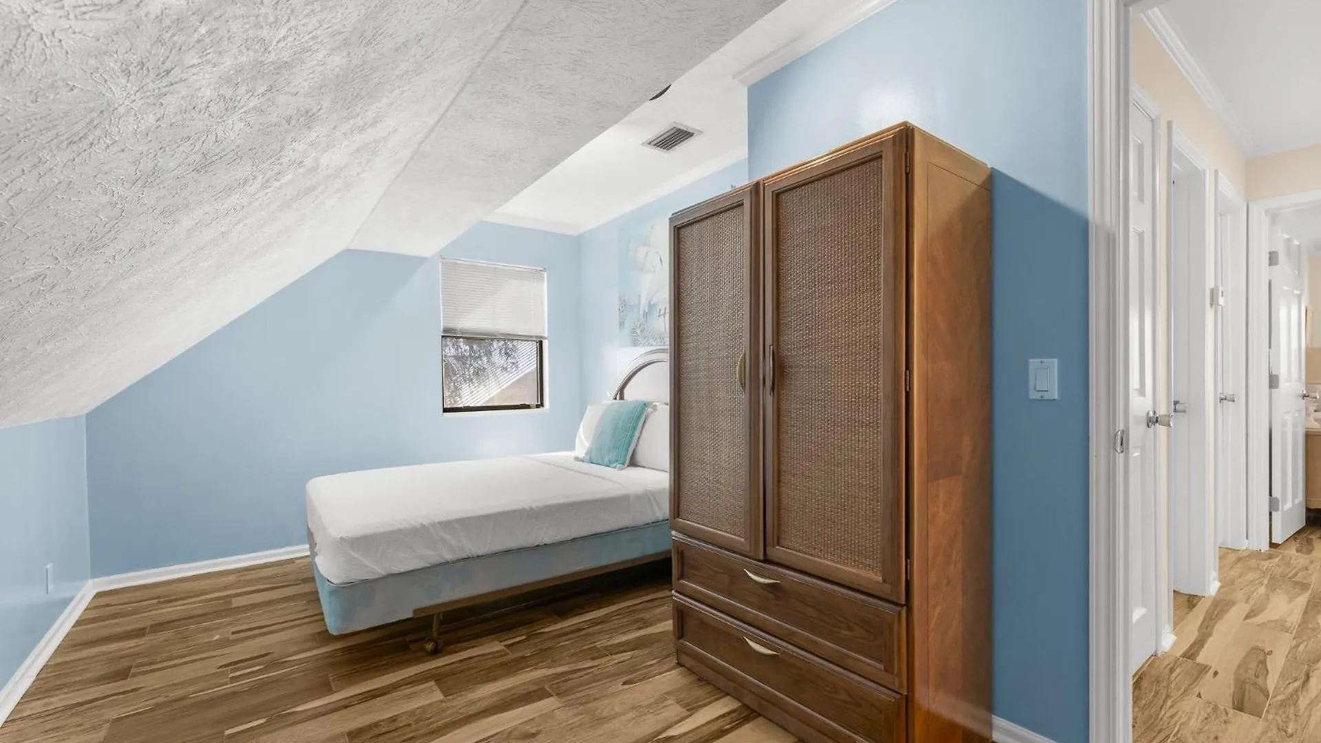Tranquil Lagoon Beach House! Pool And Beach Nearby! By Dolce Vita Getaways! Panama City Beach