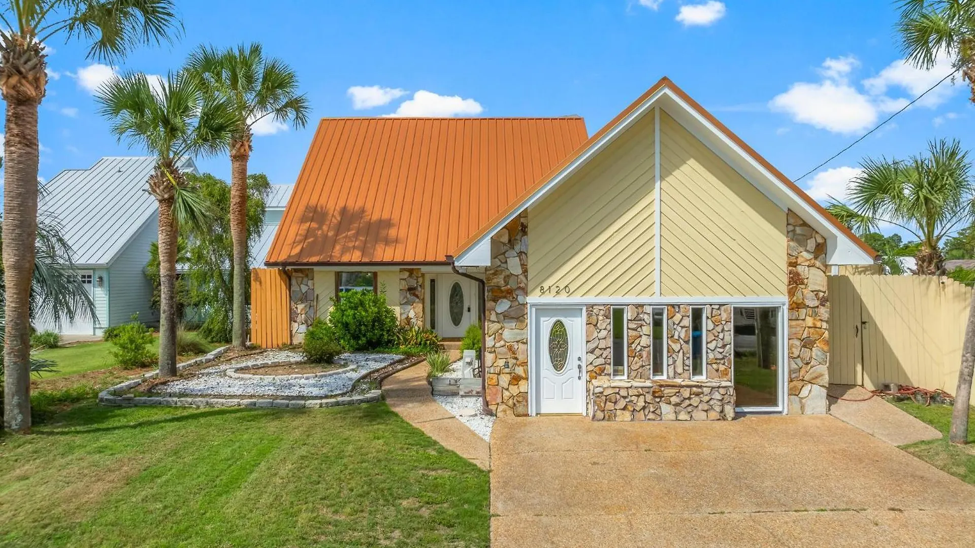 Tranquil Lagoon Beach House! Pool And Beach Nearby! By Dolce Vita Getaways! Panama City Beach